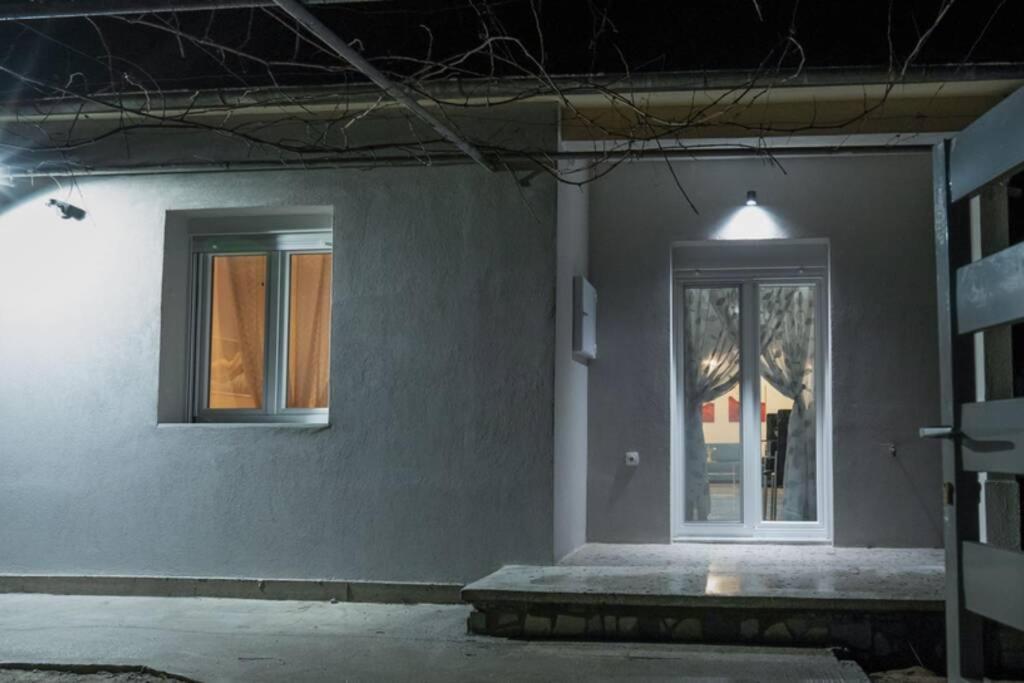 Το Άλλο Σπίτι... Villa Aridaia Exterior photo